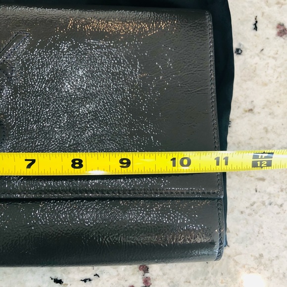 YSL patent clutch in dark gray - Picture 8 of 11